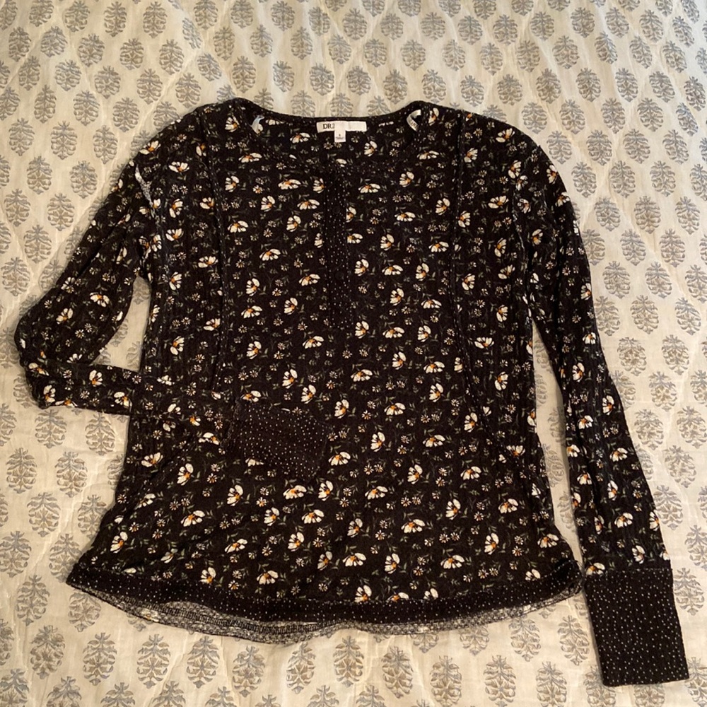 Brandy Melville long sleeve top